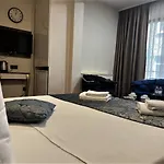 Form Hotel