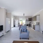 Greenery Home With Shared Pool In Marmaris