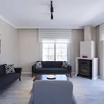 Greenery Home With Shared Pool In Marmaris