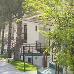 Seasons Park Resort Hotel