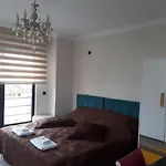 Mira Residence