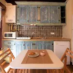 Cosy Wooden Aesthetic Flat In Besiktas