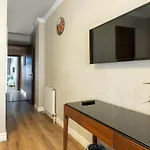 6 Apartment Galata