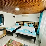 La Maison Bleue