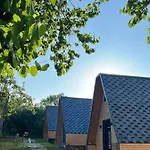 Queen City Hotel & Bungalov