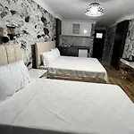Star Apartment