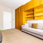 Chic Spacious Flat W Balcony 5 Min To Moda Coast