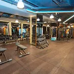 Besiktas Luxury Townhouse Sauna Pool Gym Security