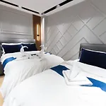 Fatih'De Otel Olanagi Sunan Esyali Daire