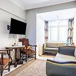 Flat 5 Min To Bagdat Ave 8 Min To Moda In Kadikoy
