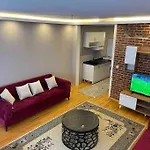 Cozy Place In Heart Of Taksim