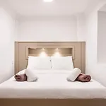 Get Spoiled In This Urban Studio Innv34050
