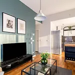 Modern Flat In Istanbul, 10 Min To Airport Metro