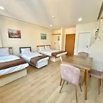 Newaz Hotel