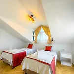 Nokta Park K 4+1 Villa, Oezel Havuzlu