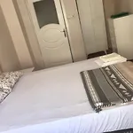 Vintage Square Apartment In Zeytinburnu