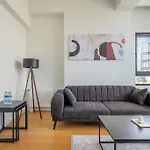 Upscale Istanbul Accommodation With Top-Notch Amenities