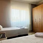 Seabird Suite Apart Hotel