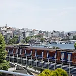 Roof Istanbul Hotel