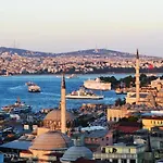 Roof Istanbul Hotel