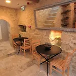 Selavi Hotel