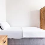 Spacious Flat W Balcony Near Marmaray In Kadikoy