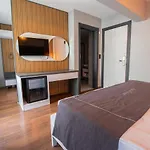 Rodis Hotel