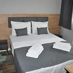 Check In Hotel