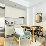 Stunning Istanbul Retreat 3 Min To Kanyon Mall