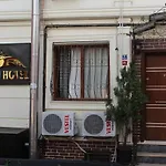 Carvan Hotel