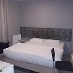 Crux Suite
