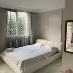 Nur And Yusuf'S Hotel
