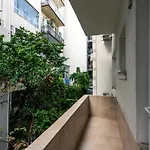 In The Center Of Taksim And Galataport 3 Bedrooms And 1 Living Room In Apartment