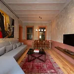 Penelope'S Loft: Just Renovated 5Br In City Centre
