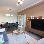 Charming 3Bdr Apt In The Heart Of Halkal Merkez