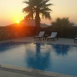 Sunset Villa A