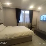 Oezdemir Apart