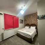 Grand Bella Vista Hostel