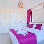 Villa Simge 4+1 Oeluedeniz