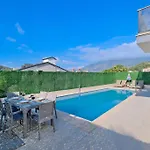 Villa Simge 4+1 Oeluedeniz