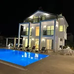 Sunshine Villa