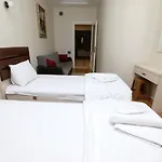 Magnolia Hause With Terrace 200 Meters From Taksim