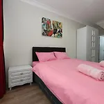 Uzay Suite 1