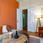 Stylish And Central 2Br Flat In The Heart Of Sisli