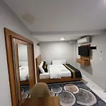 Chic Studio Unit At City Heart #102