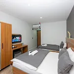 Mayza Otel