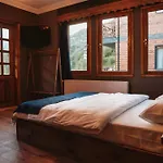 River Deluxe