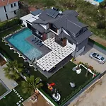 Fethiye Calista 8 Kisilik Lueks Villa Gezer