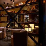 Hotel Marina Bay Goecek
