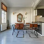 Cosy Historical Apartment
